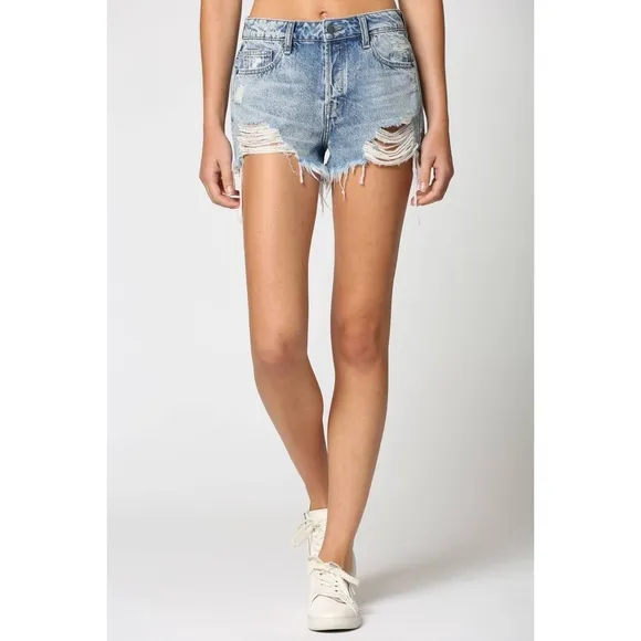 🆕 Hidden Jeans Vintage Wash Frayed Mom Shorts
