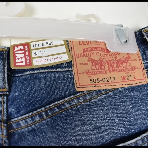 🆕 Levi’s Vintage Clothing 505 Denim Shorts 27
