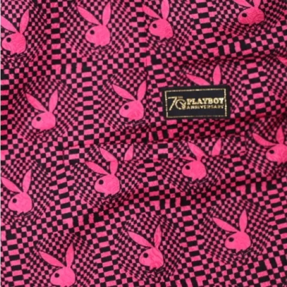 🅽🅴🆆 𝐏𝐋𝐀𝐘𝐁𝐎𝐘 limited edition pleated pink black Playboy bunny shorts M