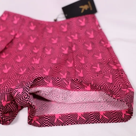 🅽🅴🆆 𝐏𝐋𝐀𝐘𝐁𝐎𝐘 limited edition pleated pink black Playboy bunny shorts M