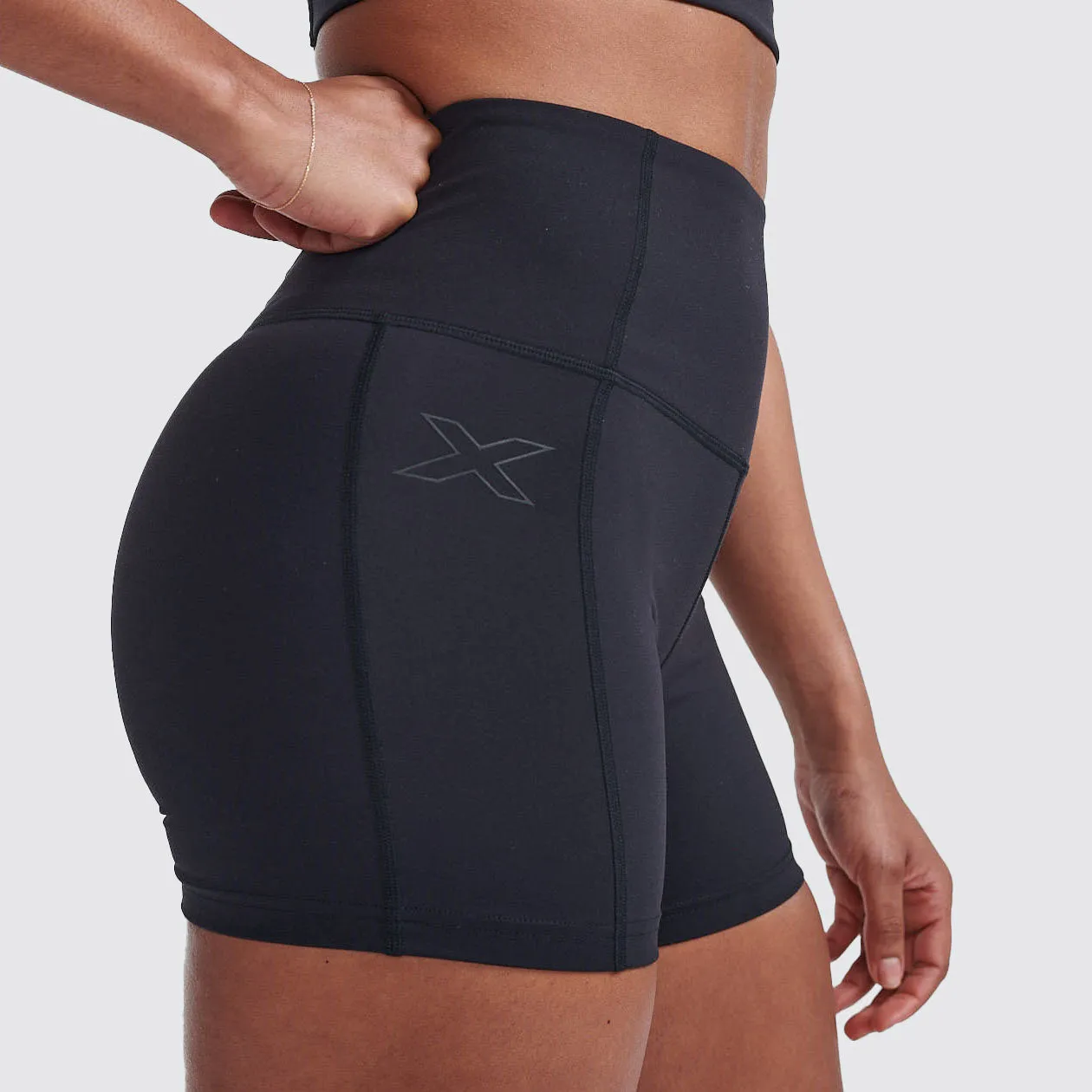 2XU - Form Hi-Rise Compression Shorts - Black/Black