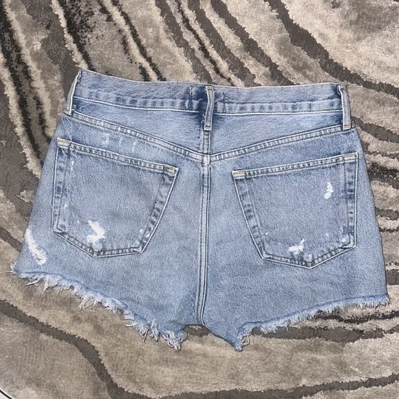 AGOLDE Vintage Parker, distressed denim shorts