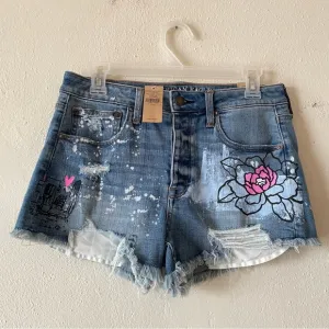 American Eagle vintage high rise festival jean shorts size 8 by floral painted