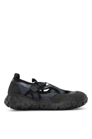 Aria Sneaker