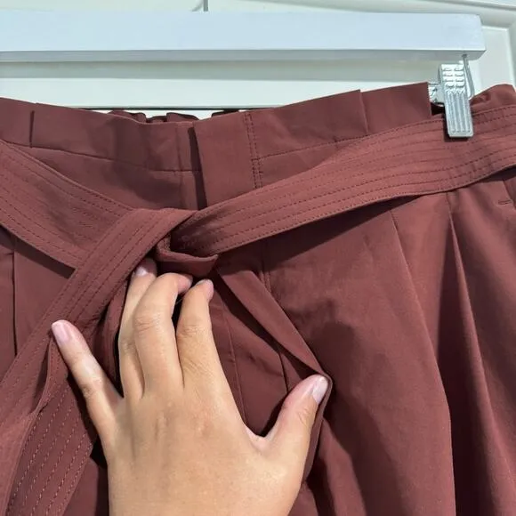 Athleta Skyline II Raisin Brown Pleated Paper Bag Shorts 16
