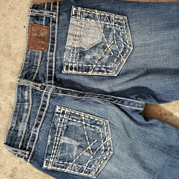 BKE capri long shorts