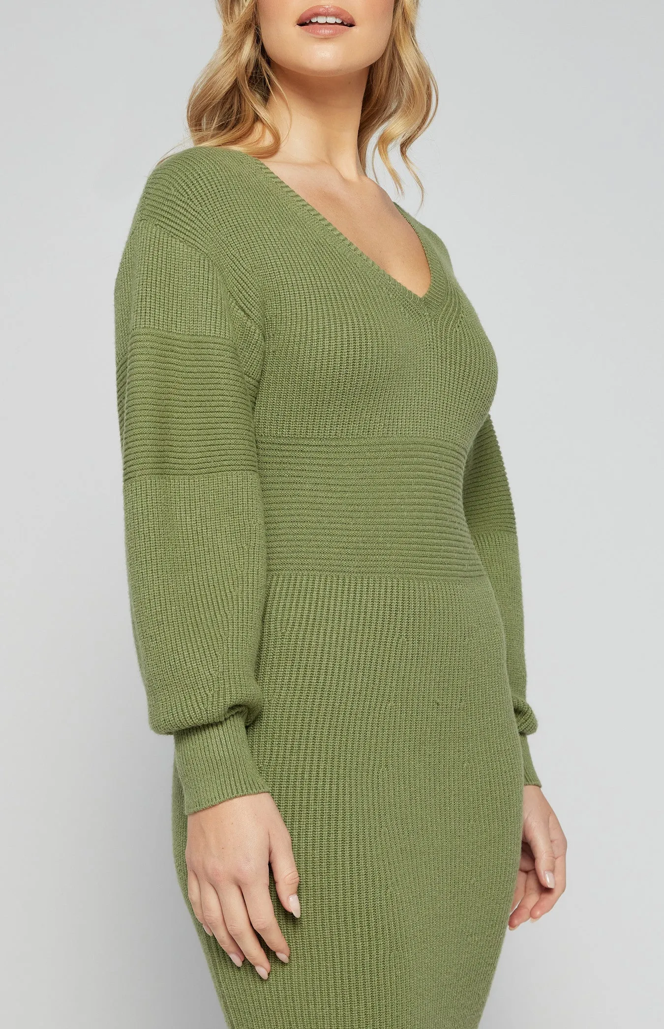 CONTRAST PANEL BUBLE SLEEVE KNIT MIDI DRESS