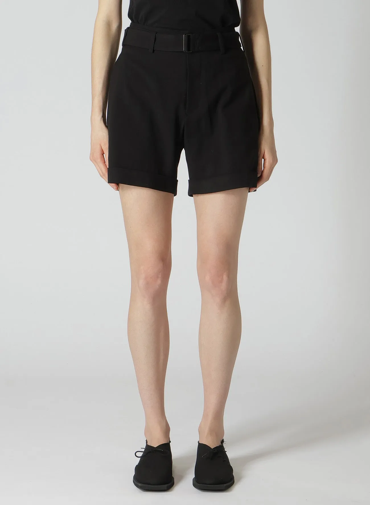 DAMAGED GABARDINE BEELTED SHORT PANTS