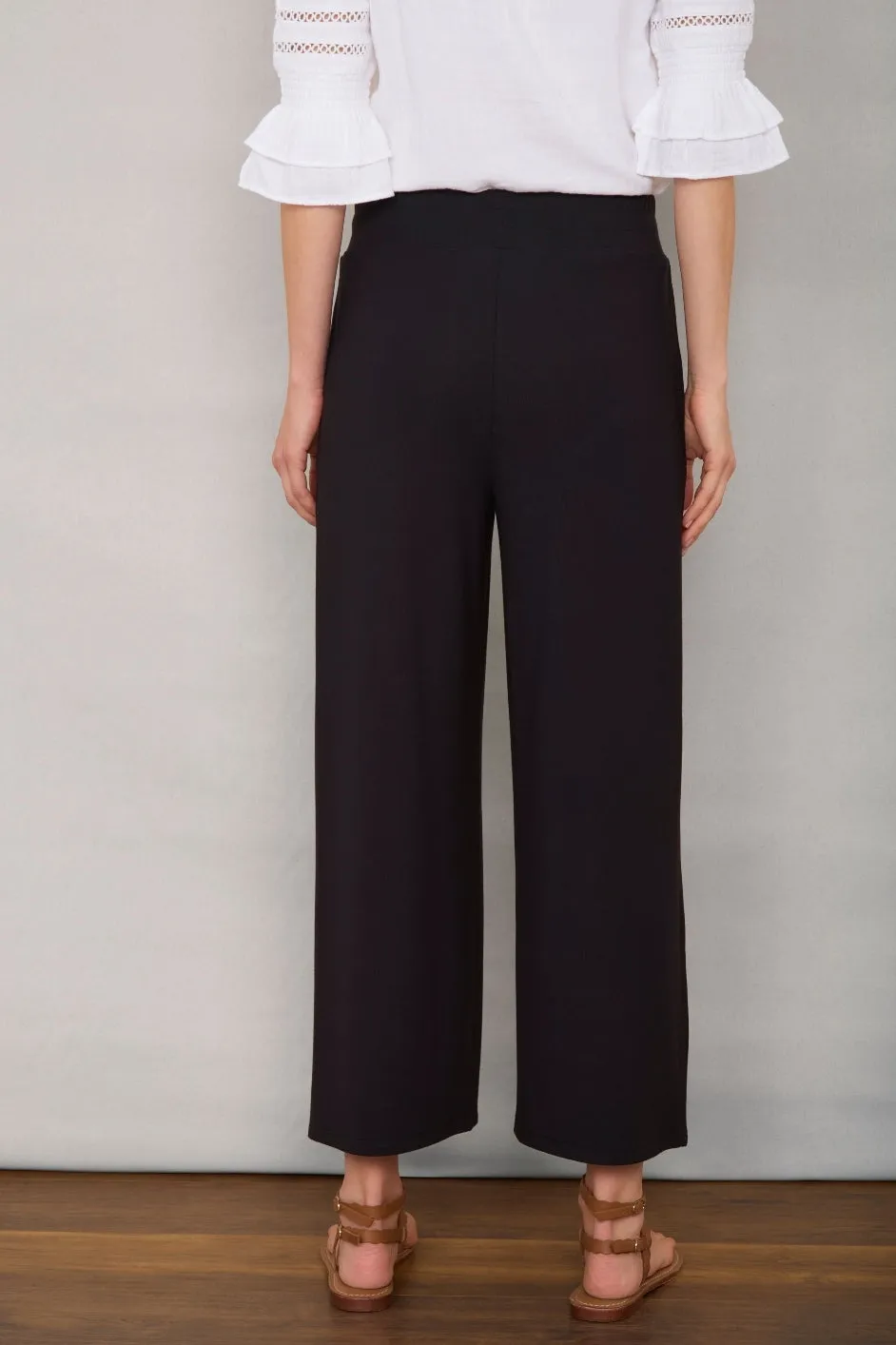 Delphine Cropped Pull On Trouser - Black