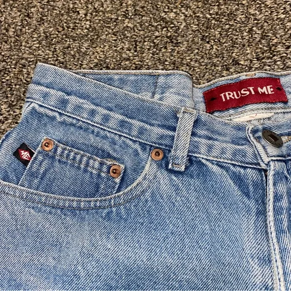 EPIC “Trust Me” Vintage Denim NonStretch High Waisted Shorts High Rise Mom Jean