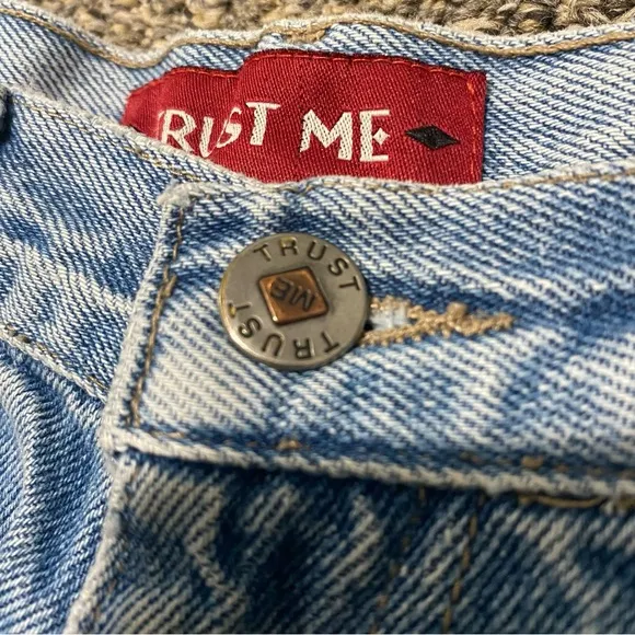 EPIC “Trust Me” Vintage Denim NonStretch High Waisted Shorts High Rise Mom Jean
