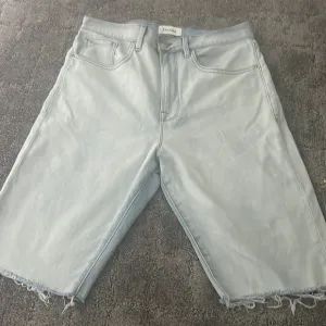 Frame Denim Le Vintage Bermuda Jean shorts