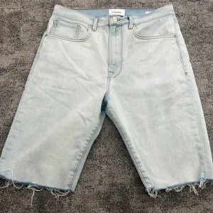 Frame le vintage denim Bermuda shorts 30