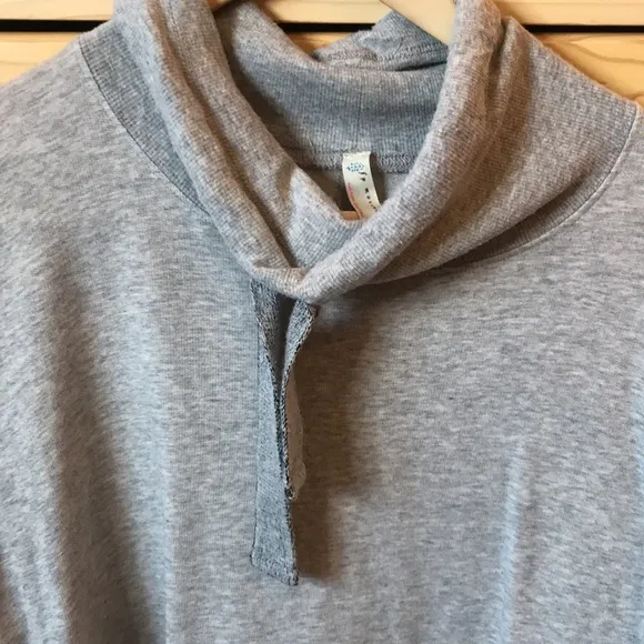 Free People Movement Lara Pullover Size Large