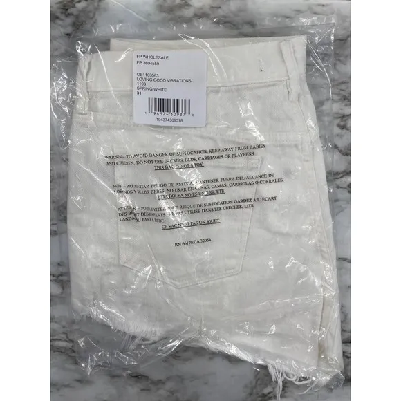 Free People NWT Loving Good Vibrations Cutoffs Denim Shorts Spring White 31 New