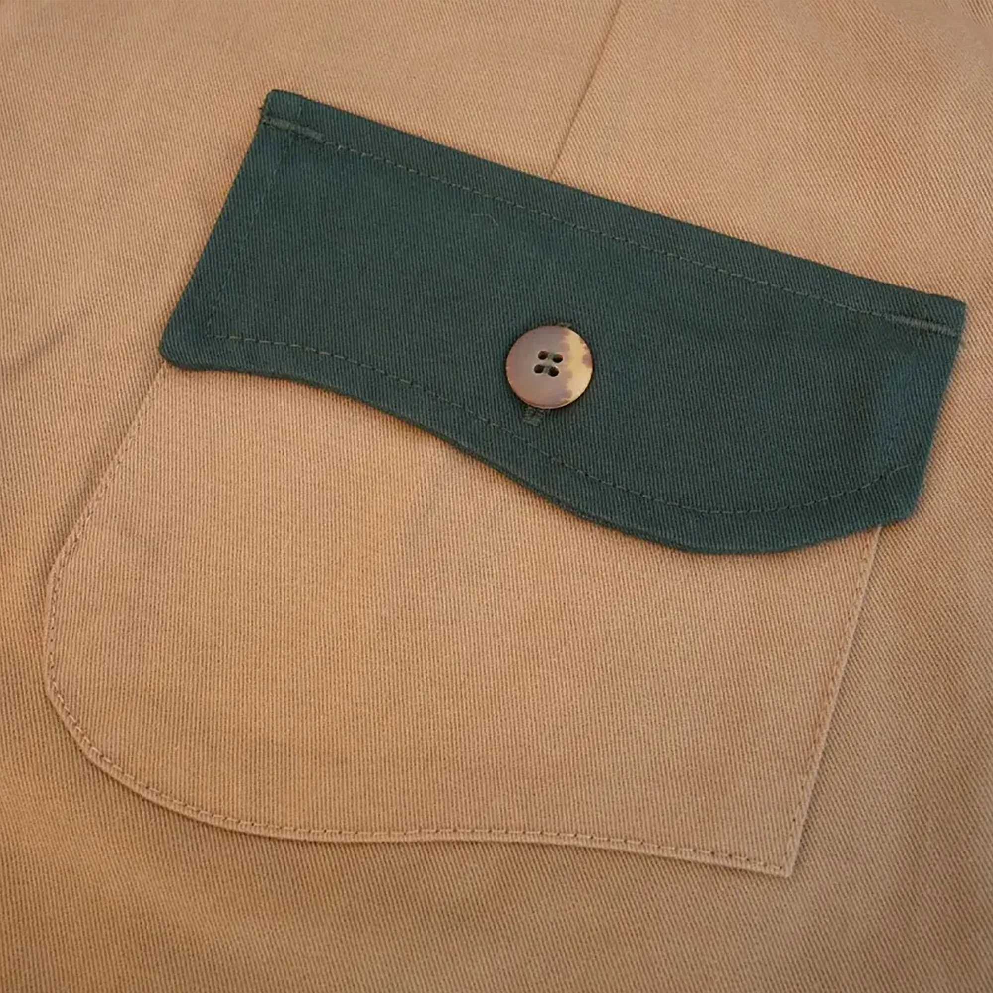 Gato Heroi Surf Shorts in British/Olive