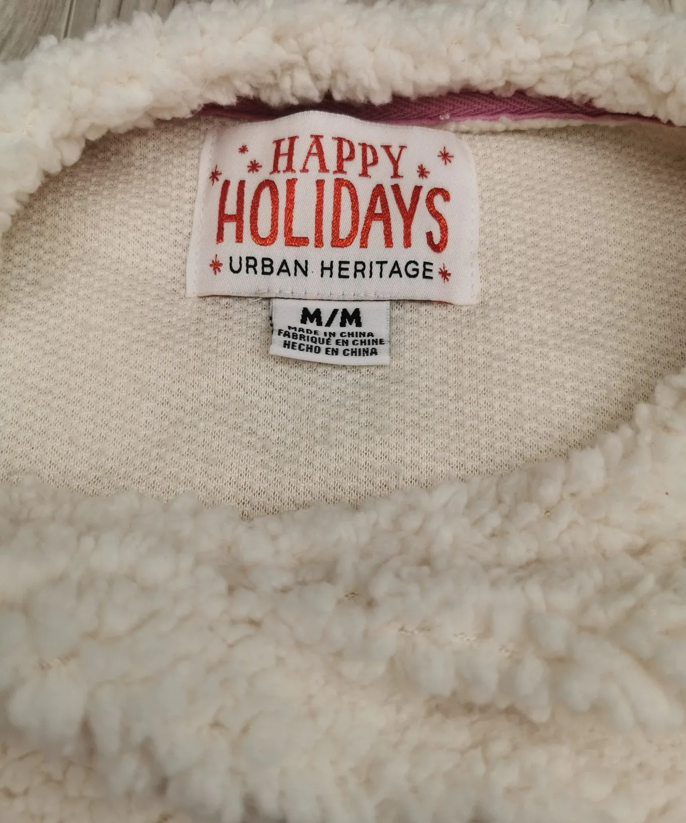 GIRL SIZE MEDIUM - URBAN HERITAGE, Fuzzy Cream Holidays Crop Top Sweater EUC B29