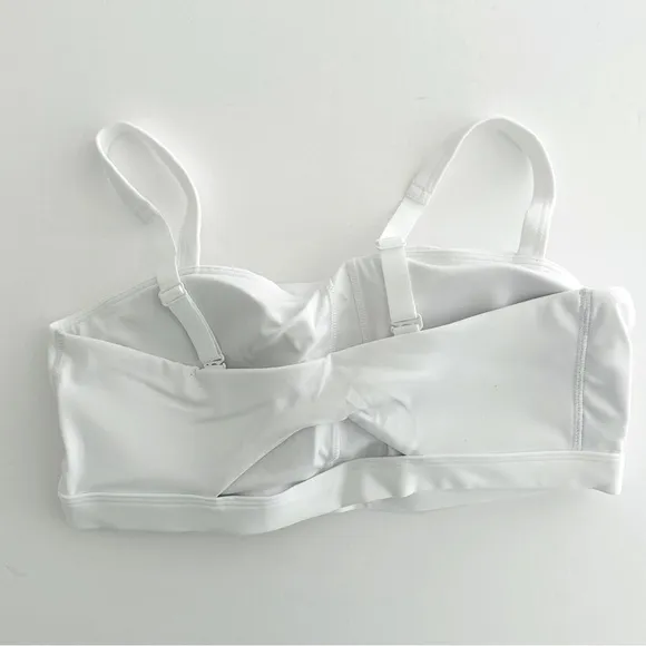 Gymshark M/L Pocket Shorts &amp; Cut Out Bandeau Bra Set