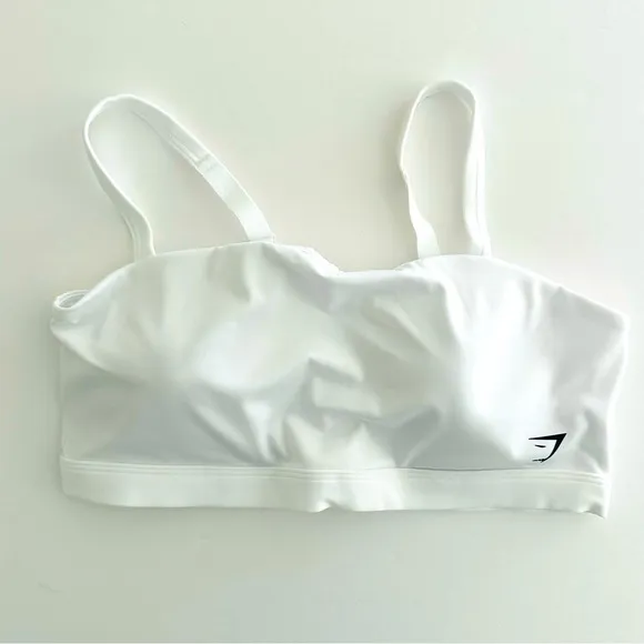 Gymshark M/L Pocket Shorts &amp; Cut Out Bandeau Bra Set