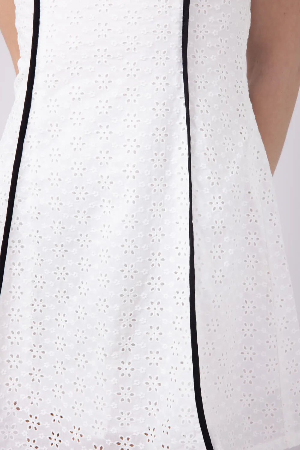 Illa Illa Eyelet Lace Binding Mini Dress for Women in Off White | IM7810-OFFWHITE