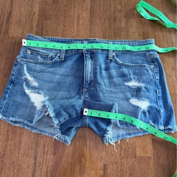 Joe’s Jeans The Ozzie 4” Cut-Off Denim Shorts SZ 30 Bexley Distressed Wash