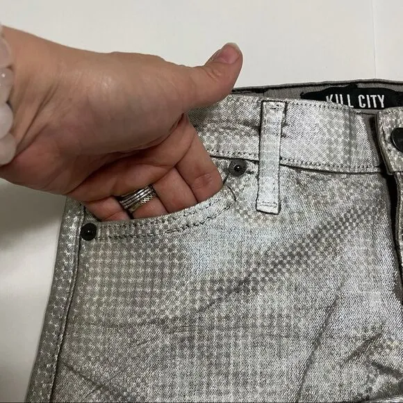 Kill City JUNKIE PYRAMID HOLOGRAPHIC FOIL SHORTS Dolls Kill Silver Size 24