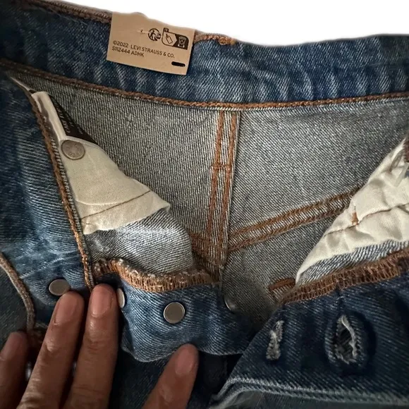 Levi's® 501 Original High Rise Distressed Hem Cut Off Shorts Size/25