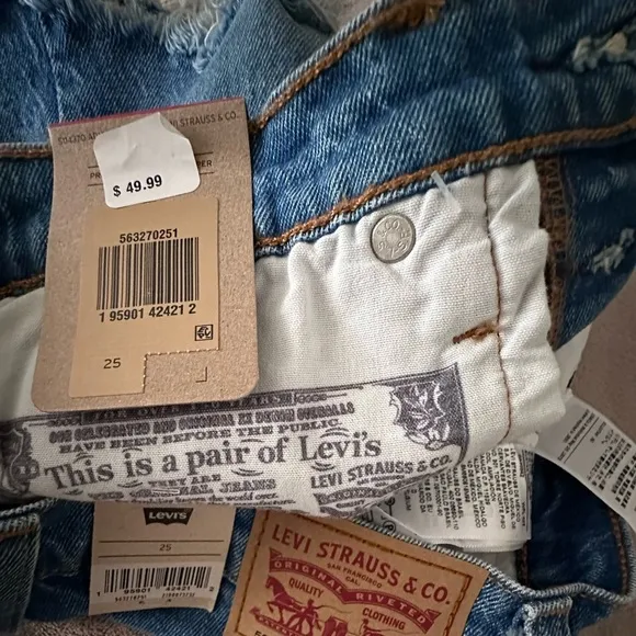 Levi's® 501 Original High Rise Distressed Hem Cut Off Shorts Size/25