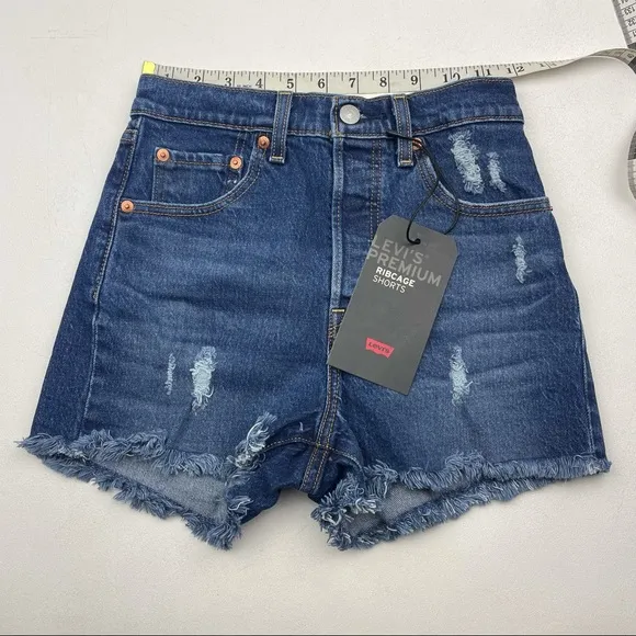 Levi’s Ribcage Ultra-High Rise Cutoff Fit Shorts Size 24