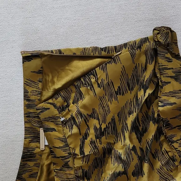 Loeffler Randall silk shorts size 0