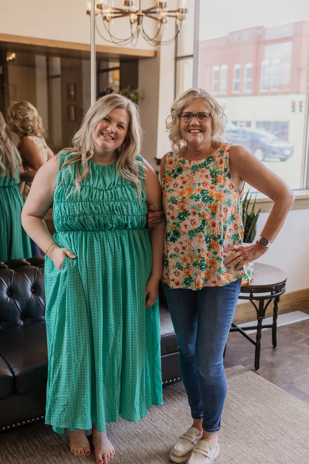 MASYN REG/CURVY GREEN TEXTURED MIDI DRESS