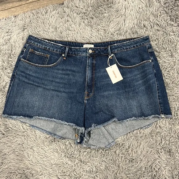 NEW • Good American • Good Vintage Jean Denim Cut Off Shorts Blue418 Womens 24