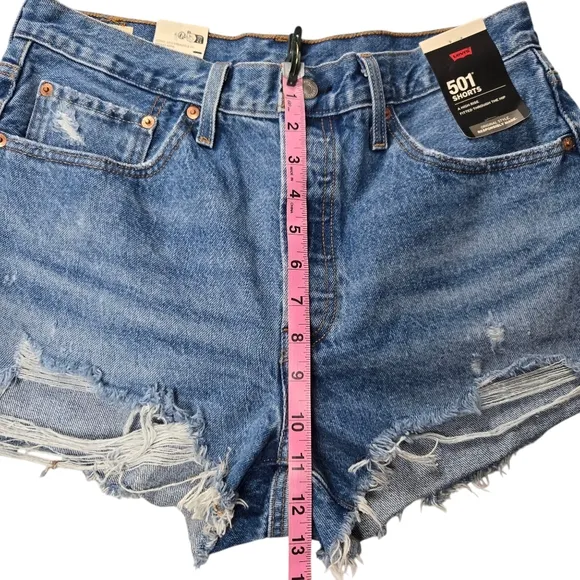 NEW Levi's Premium Women Sz 31 501 Button Fly High Rise Distressed Denim Shorts