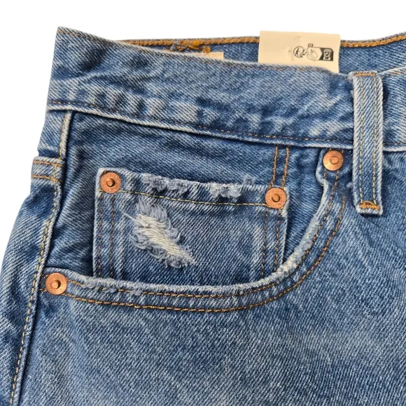 NEW Levi's Premium Women Sz 31 501 Button Fly High Rise Distressed Denim Shorts