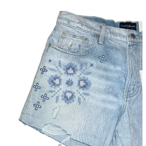 NWT Lucky Brand Womens floral embroidered 90s Midi Shorts size 10/30