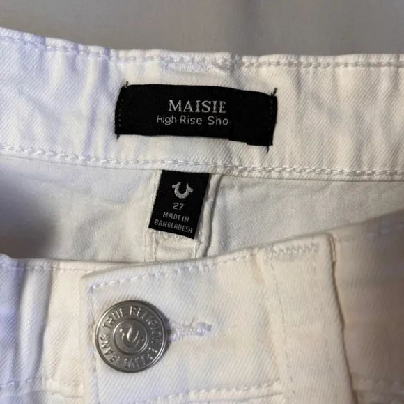 NWT TRUE RELIGION Maisie Vintage High Rise White Denim Fray Hem Jean Shorts