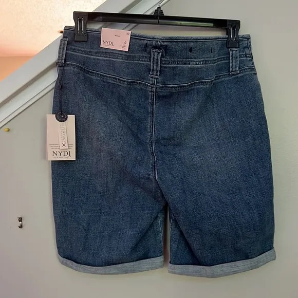 NYDJ High-Rise Ella Shorts w/ Binding Detail