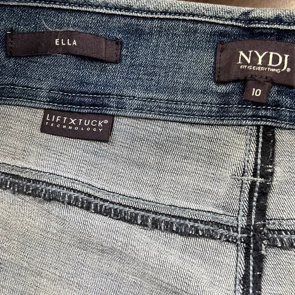 NYDJ High-Rise Ella Shorts w/ Binding Detail