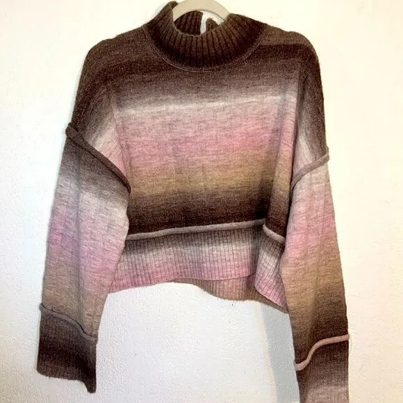 Pilcro Anthropologie Cropped Mock Neck Sweater Size Medium