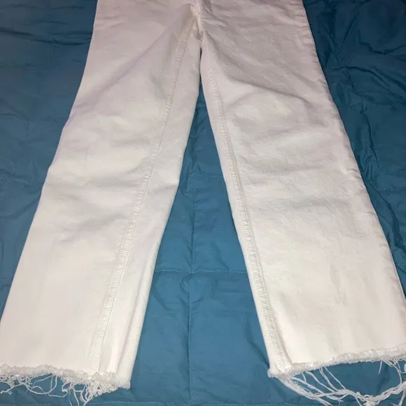 REDONE 70s High Rise Stove Pipe Buttonfly Jeans in Vintage White Sz 27