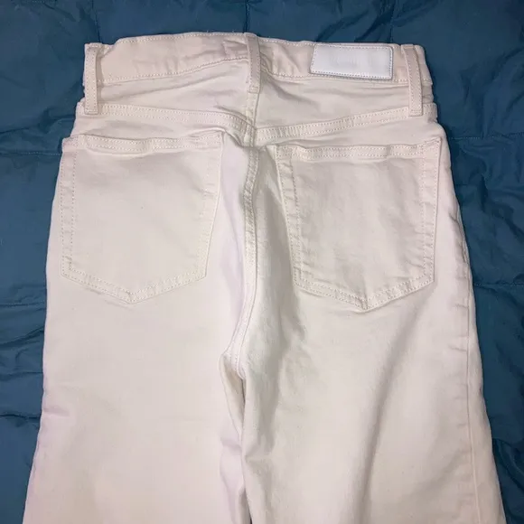 REDONE 70s High Rise Stove Pipe Buttonfly Jeans in Vintage White Sz 27