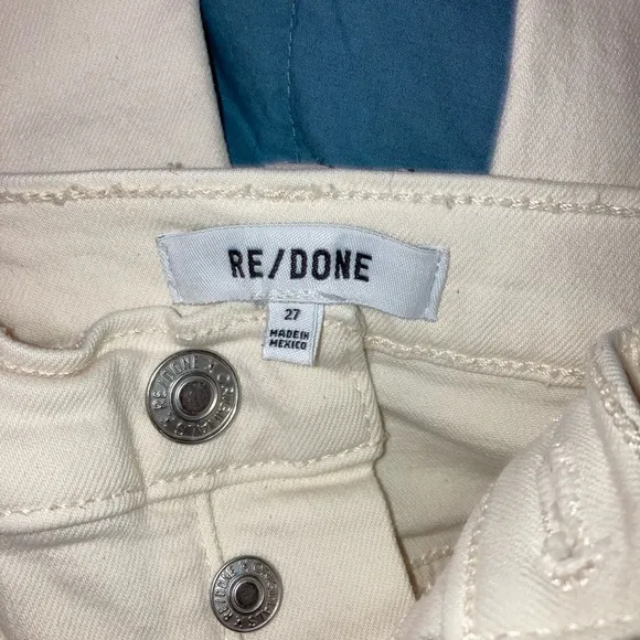 REDONE 70s High Rise Stove Pipe Buttonfly Jeans in Vintage White Sz 27