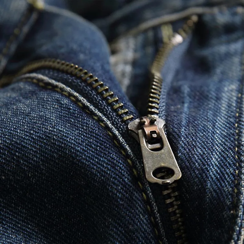 Short denim déchiré vintage pour homme