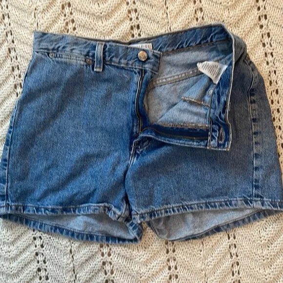 Tommy Hilfiger jean shorts high waist size 8