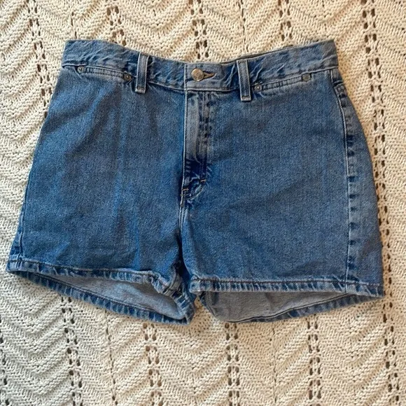 Tommy Hilfiger jean shorts high waist size 8