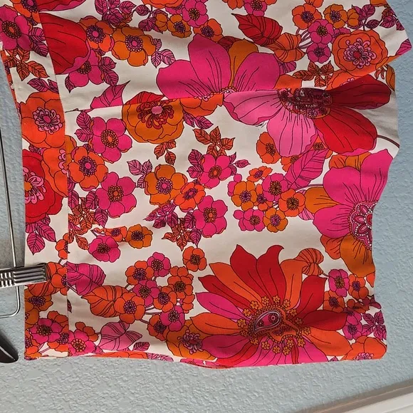 TRINA TURK Corban Skirted Shorts In Tropical Retro Floral Print Sz 14 Red Pink