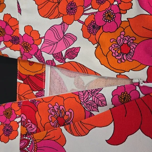 TRINA TURK Corban Skirted Shorts In Tropical Retro Floral Print Sz 14 Red Pink