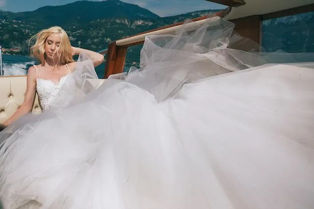 Tulle and Lace Mermaid Wedding Dresses Long Train