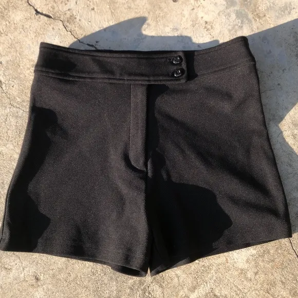 Vintage Bisou-Bisou black high waisted shorts S