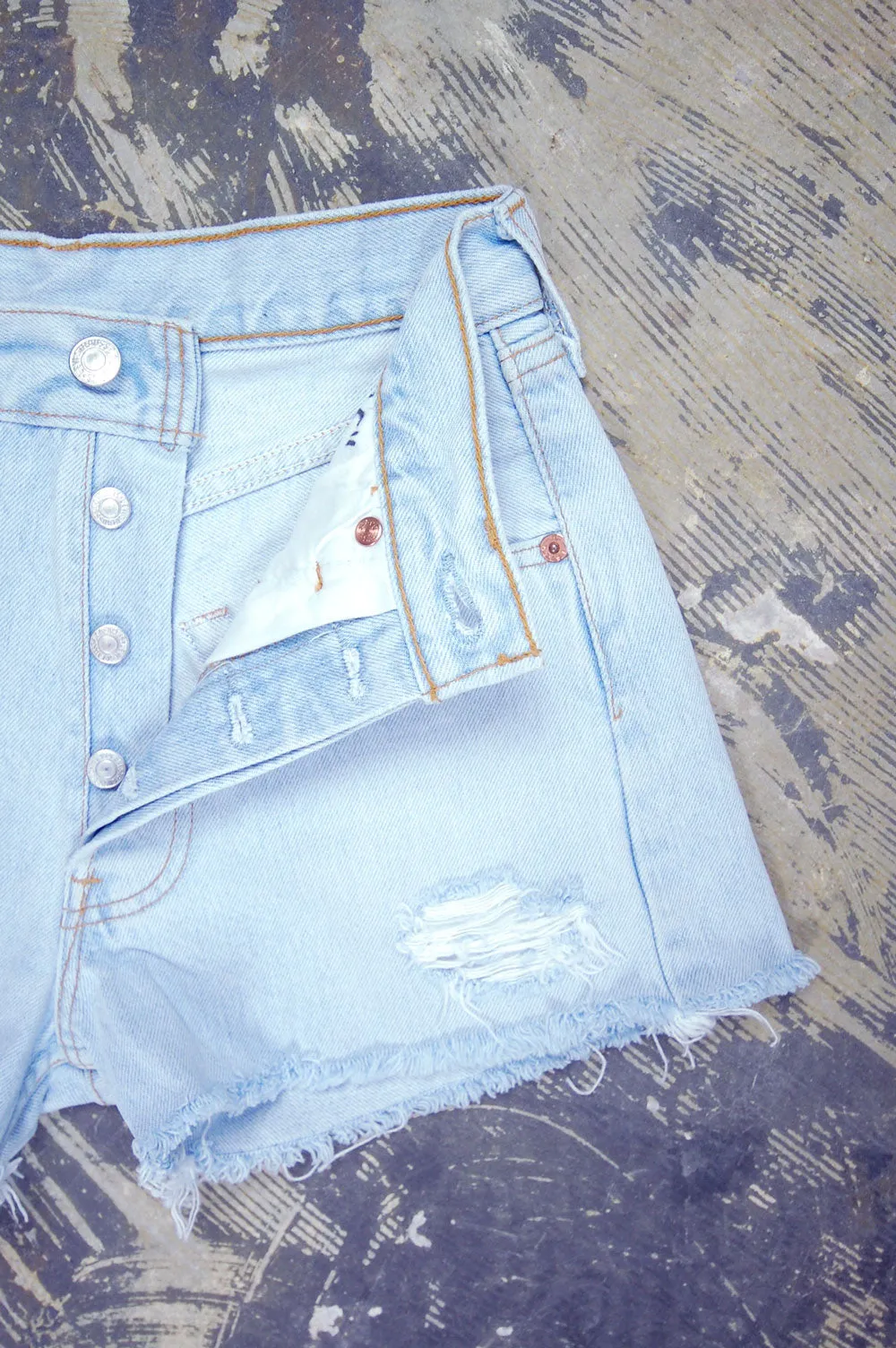 Vintage Levi’s 501 Tulip Chain-Stitched Shorts (JYJ0524-244)